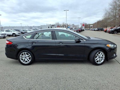 2014 Ford Fusion 4dr Sdn SE FWD