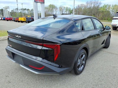 2025 Kia K4 LXS FWD