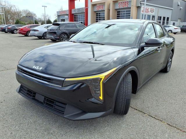 2025 Kia K4 LXS FWD