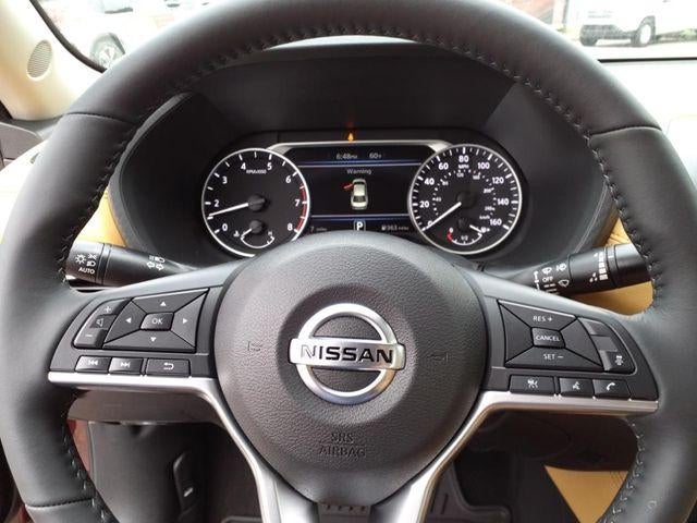 2023 Nissan Sentra SV CVT