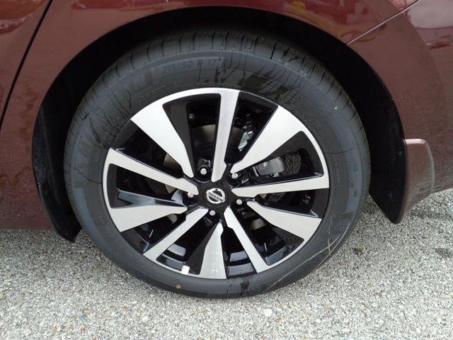 2023 Nissan Sentra SV CVT