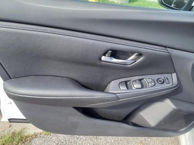 2025 Nissan Sentra SV CVT