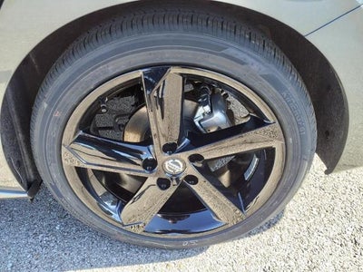2023 Nissan Sentra SR CVT
