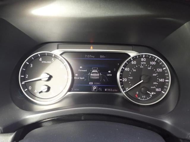 2025 Nissan Sentra SR CVT