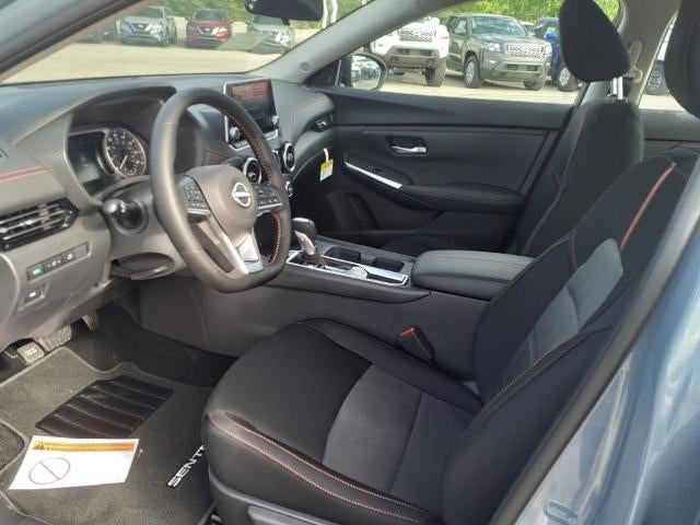2025 Nissan Sentra SR CVT