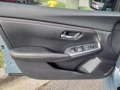 2025 Nissan Sentra SR CVT