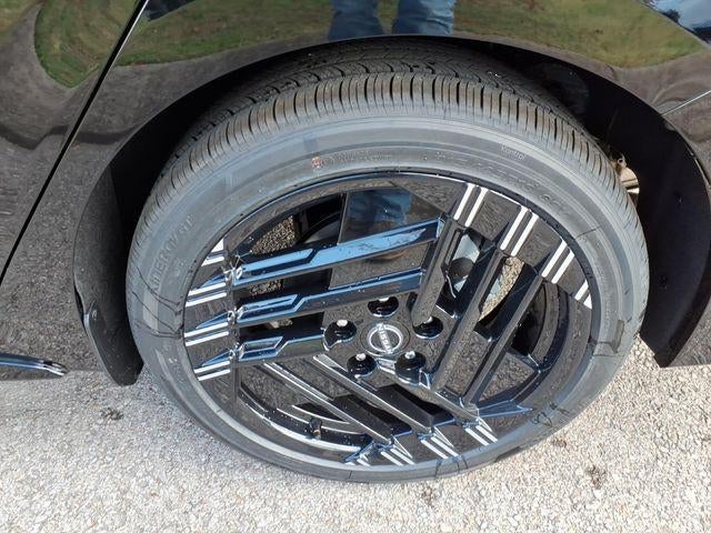 2026 Nissan Sentra SR Sedan