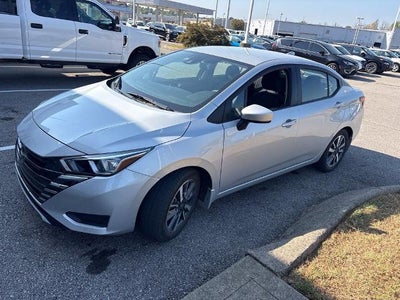 2023 Nissan Versa SV CVT