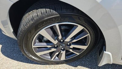 2023 Nissan Versa SV