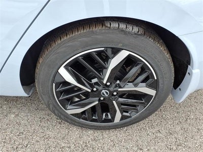 2025 Nissan Versa SR