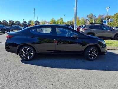 2025 Nissan Versa SR