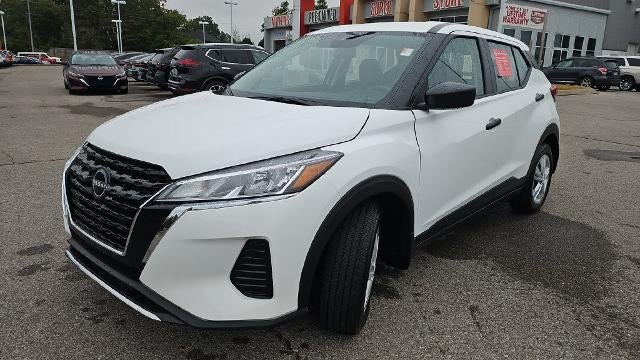 2025 Nissan Kicks Play S