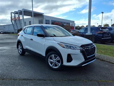2025 Nissan Kicks Play S