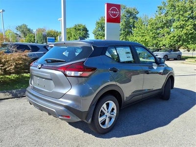 2025 Nissan Kicks Play S