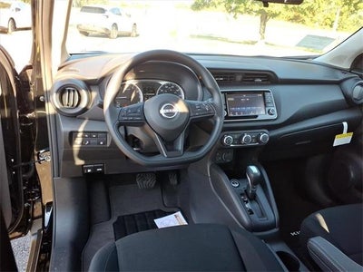 2025 Nissan Kicks Play S