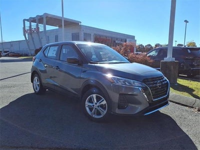 2025 Nissan Kicks Play S