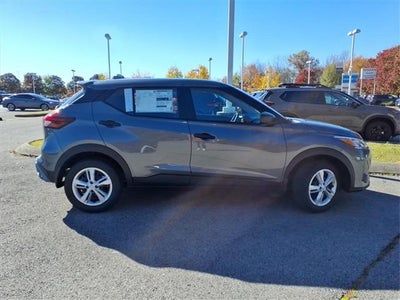 2025 Nissan Kicks Play S