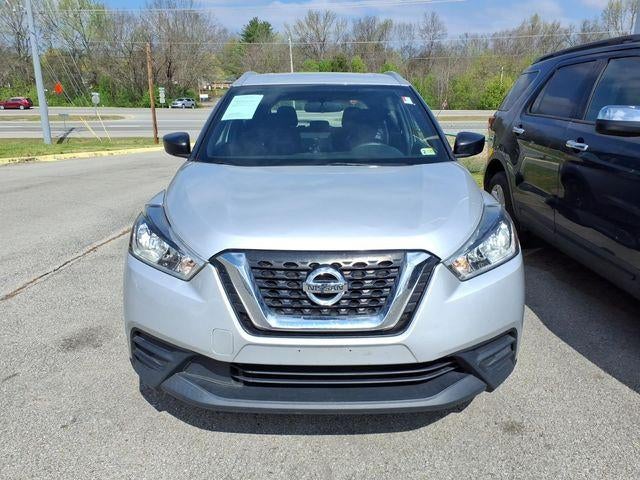Used 2018 Nissan Kicks S with VIN 3N1CP5CU8JL538747 for sale in Clarksville, TN