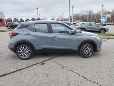 2024 Nissan Kicks SV FWD