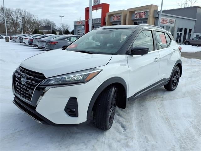 2024 Nissan Kicks SR