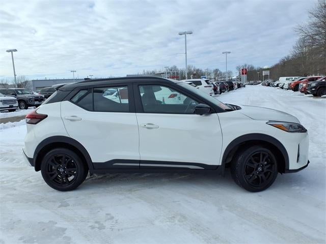 2024 Nissan Kicks SR