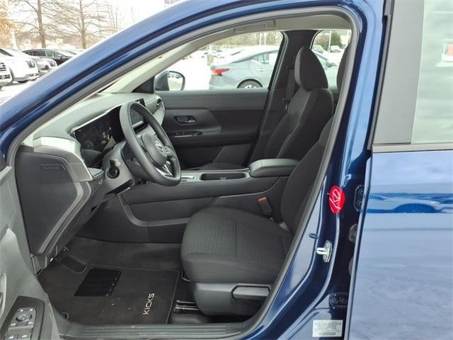 2025 Nissan Kicks S