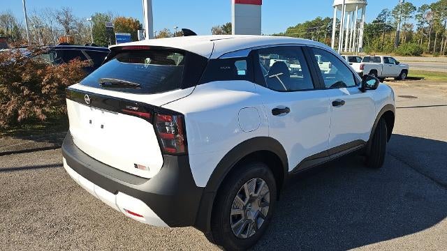 2027 Nissan Kicks S
