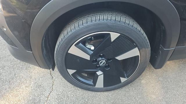 2026 Nissan Kicks SR FWD