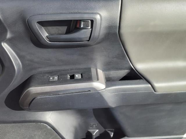 2019 Toyota Tacoma 2WD 2WD SR5 Double Cab 5' Bed V6 AT (GS)