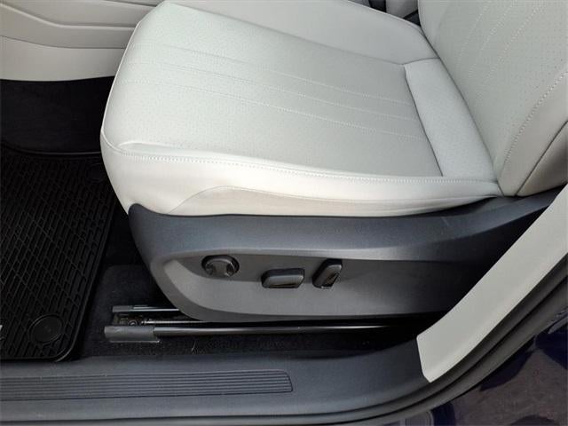 2022 Volkswagen Tiguan 2.0T SE FWD