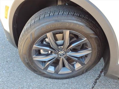 2023 Volkswagen Tiguan 2.0T SE FWD