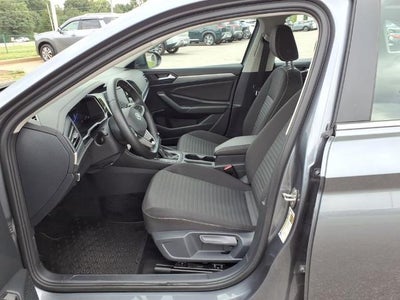 2024 Volkswagen Jetta S Auto