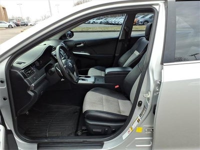 2013 Toyota Camry 4dr Sdn I4 Auto SE (Natl)