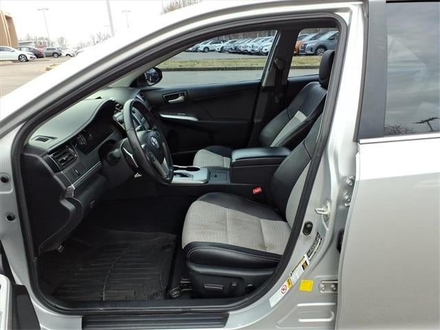 2013 Toyota Camry 4dr Sdn I4 Auto SE (Natl)