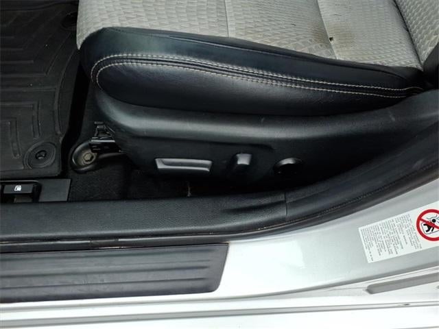 2013 Toyota Camry 4dr Sdn I4 Auto SE (Natl)