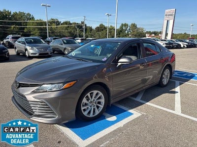2024 Toyota Camry LE Auto (SE)