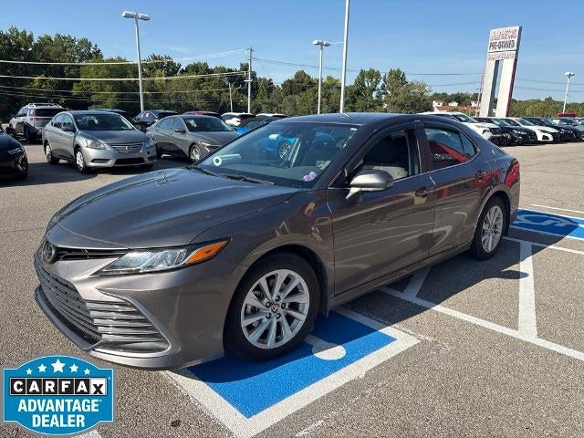 2024 Toyota Camry LE Auto (SE)