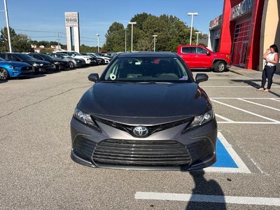 2024 Toyota Camry LE Auto (SE)