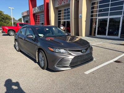 2024 Toyota Camry LE Auto (SE)