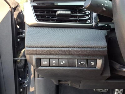 2025 Toyota Camry SE (SE)