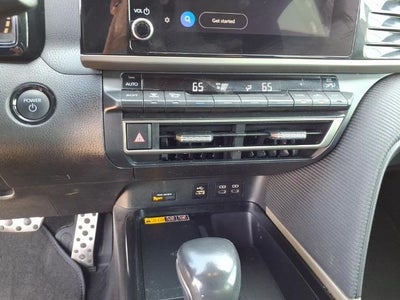 2025 Toyota Camry SE (SE)
