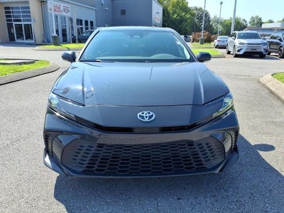 2025 Toyota Camry SE (SE)