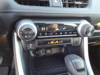 2025 Toyota RAV4 Hybrid LE AWD (Natl)