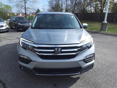 2016 Honda Pilot 2WD Touring with DVD Rear Entertainment System and Navigation