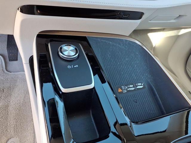 2025 Buick Enclave 4dr Avenir