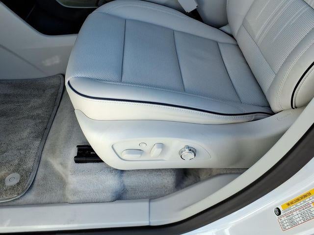 2025 Buick Enclave 4dr Avenir