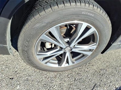 2019 Nissan Rogue FWD SV