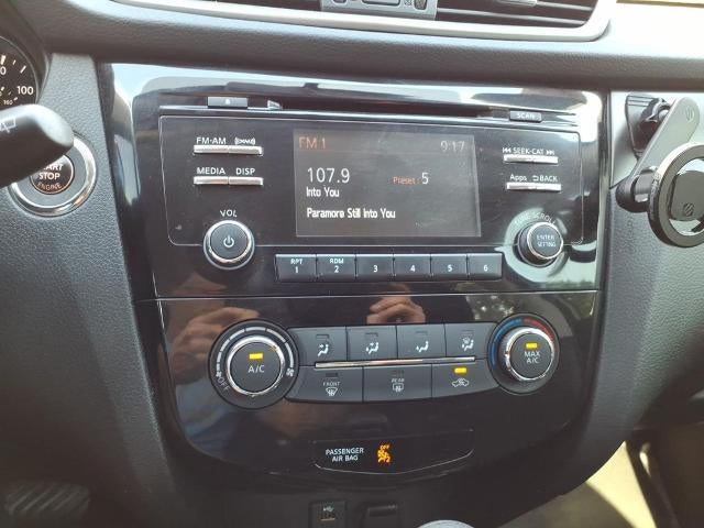 2015 Nissan Rogue FWD 4dr SV