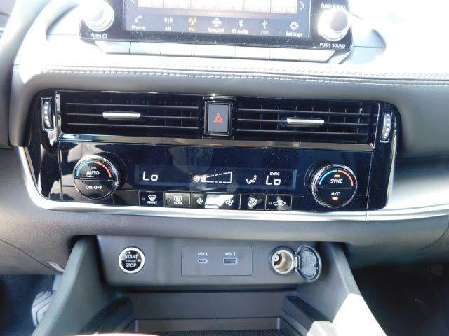 2021 Nissan Rogue FWD SV