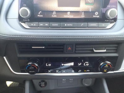 2025 Nissan Rogue FWD SV